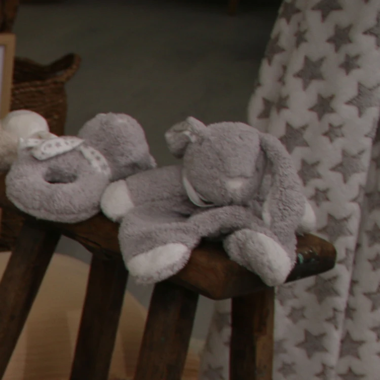 Doudou lapin gris