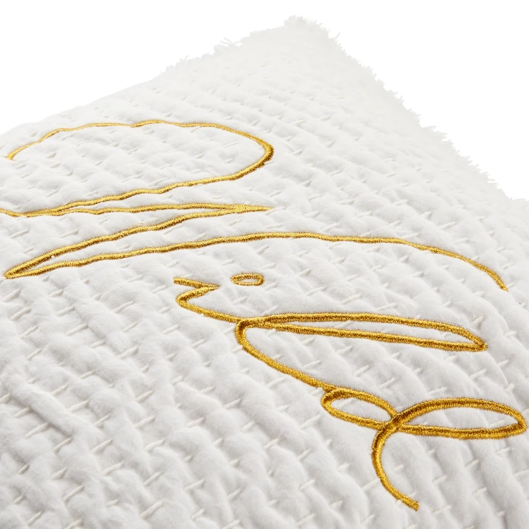 Coussin brodé Wild Romance