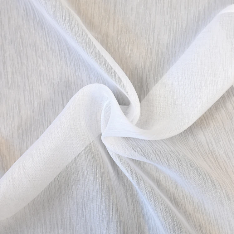 Tissu voile légère avec bas plombé