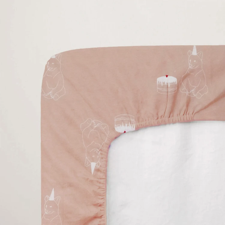 Baby-Spannbetttuch aus 100% Baumwoll-Jersey mit Stretchanteil zum Geburtstag