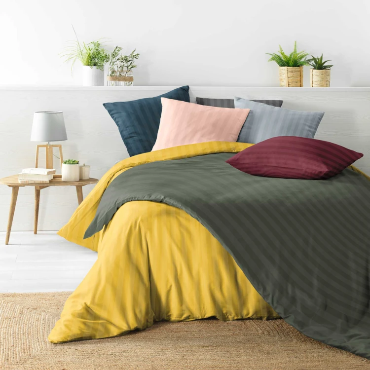 Parure de lit rayures dans le tissage