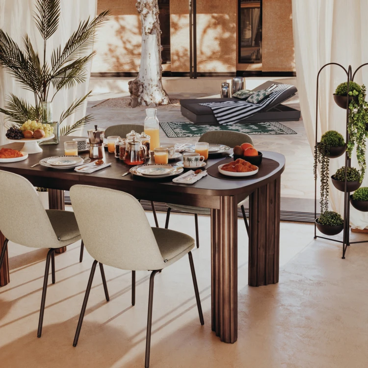 Mesa de comedor extensible de madera