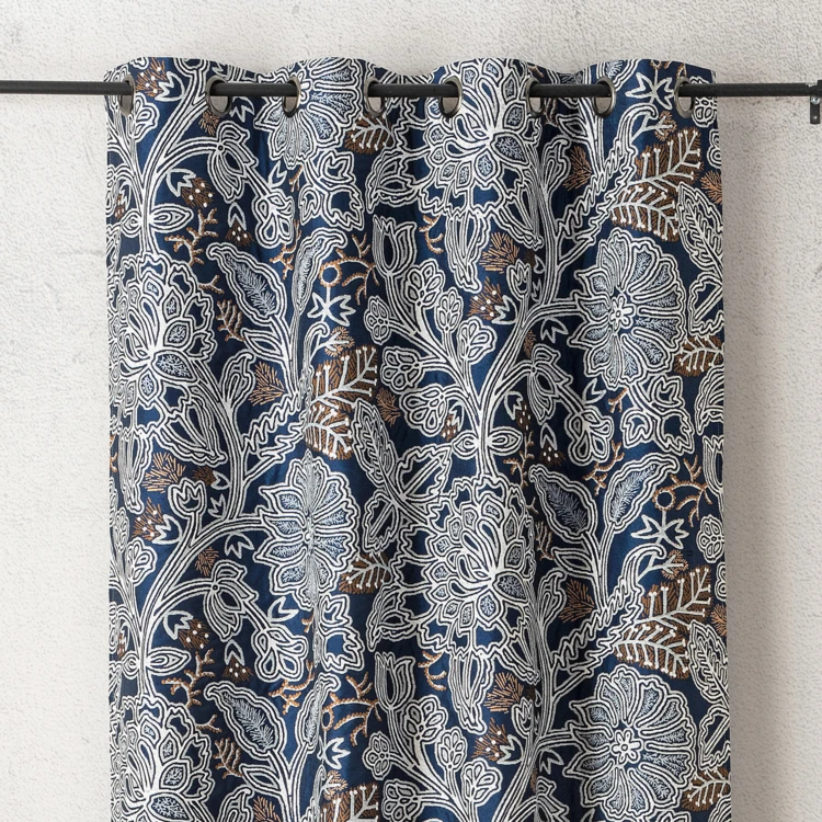 Lichtdurchlässiger Jacquard-Vorhang mit floralem, grafischem und raffiniertem Muster