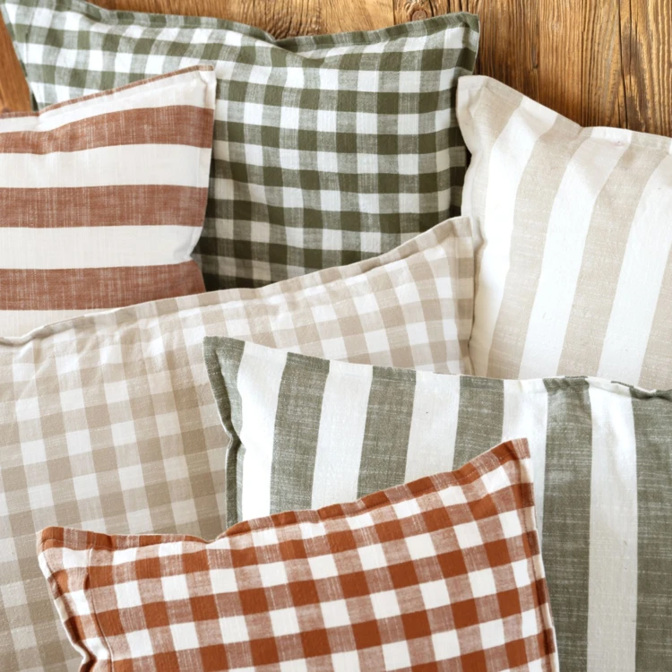 Housse de coussin recto-verso 100% coton rayures et vichy LOURMARIN