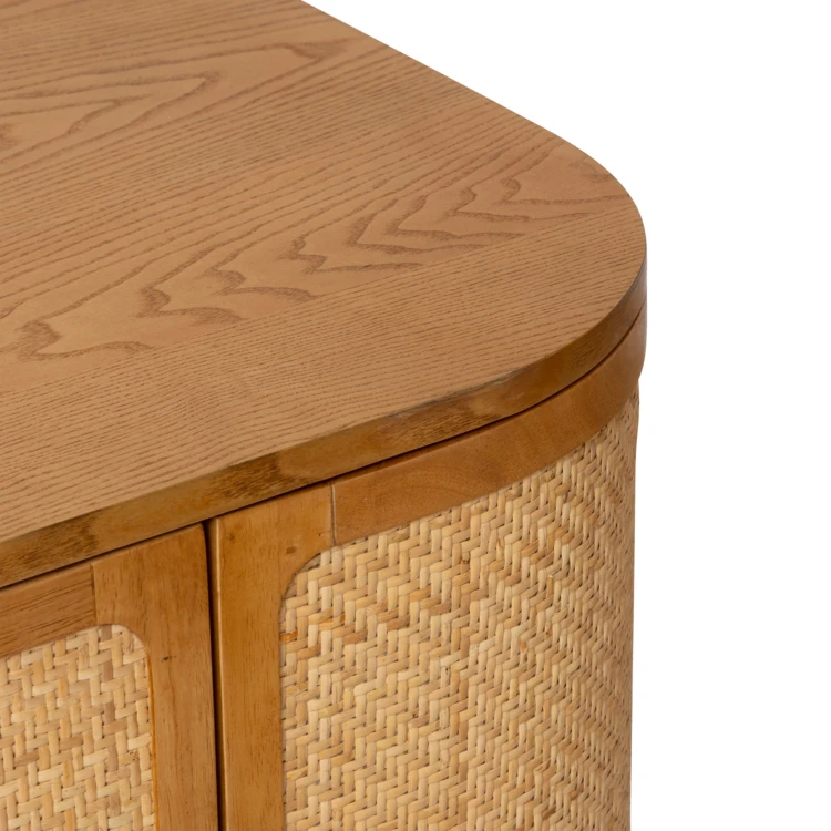 Aparador de madera de 4 puertas con mimbre