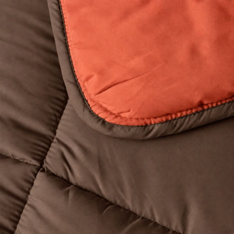 Couette chaude microfibre bicolore 400 gr/m2