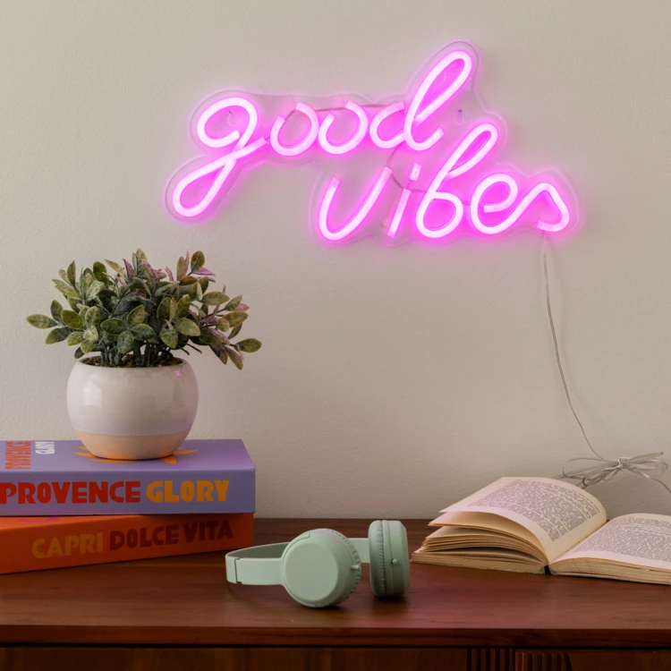 LED-Neon-Wandleuchte "Good Vibes"