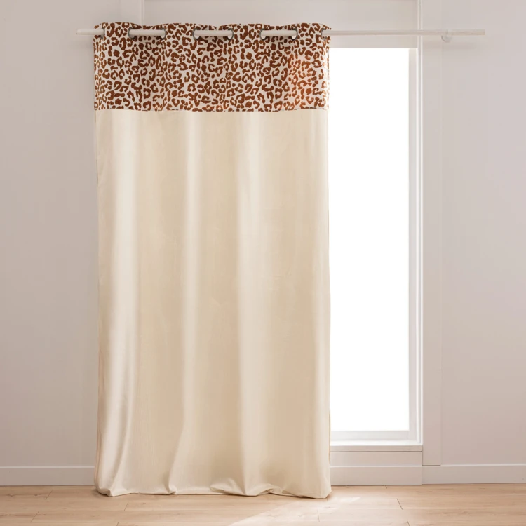 Rideau tamisant en polycoton avec bandeau jacquard chenille léopard