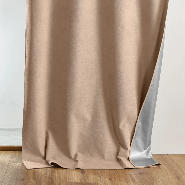 Cortina térmica 100% opaca con ojales y reflector de calor