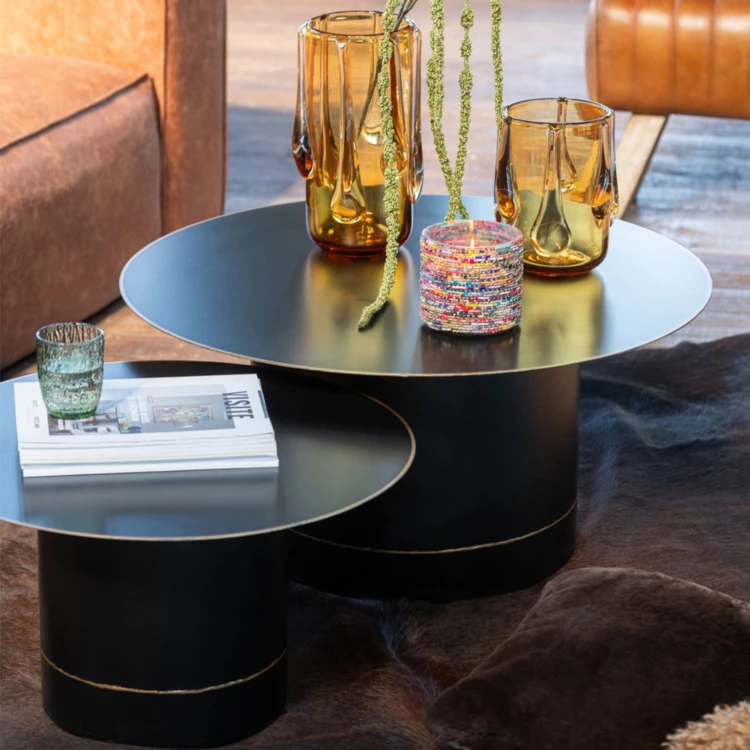 Table basse ronde en fer, base cylindrique à bordure dorée