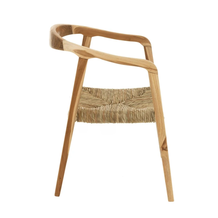 Silla de madera de teca y asiento de mimbre trenzado