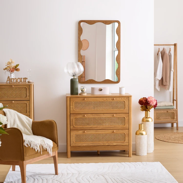 Houten commode met 3 laden en opengewerkt vlechtwerk
