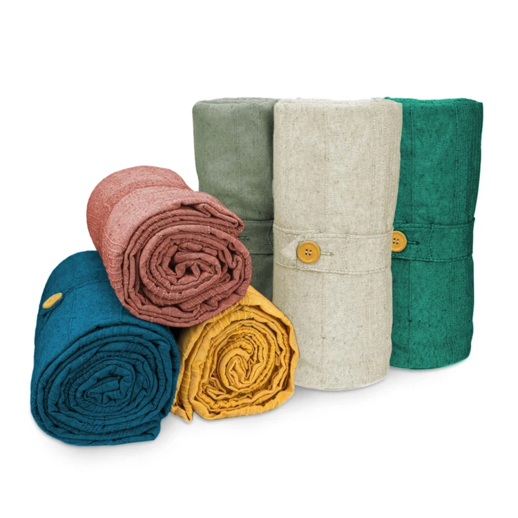 Plaid uni en polycoton pour canapé ou lit