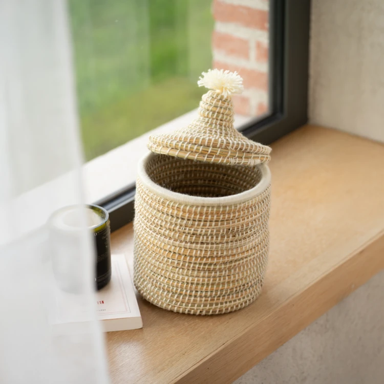 Panier avec couvercle laine
