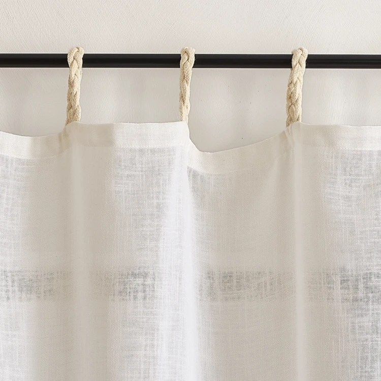 Voilage polylin à pattes tressées