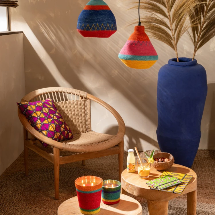 Fauteuil salon design rond bois et fibres naturelles