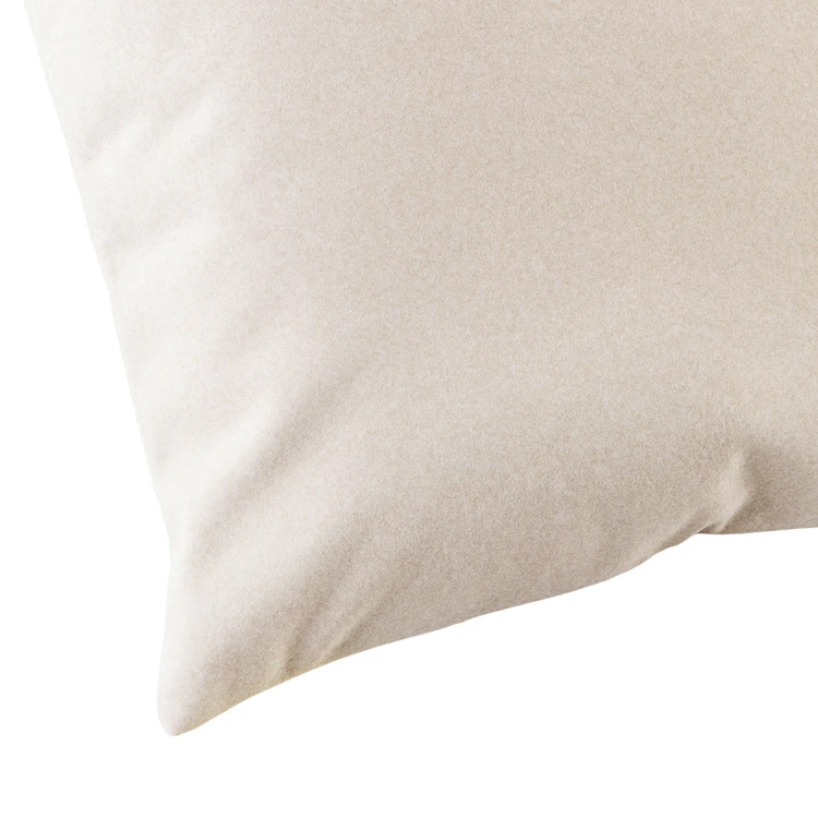 Coussin velours effet peau de pêche