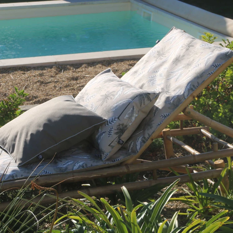 Matelas bain de soleil extérieur motif exotique