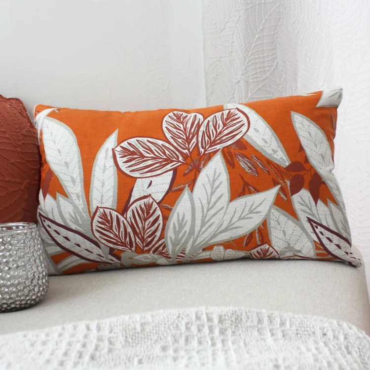 Coussin rectangulaire coloré motif exotique
