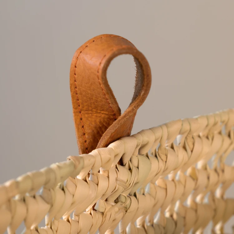 Panier à suspendre rectangle anse cuir