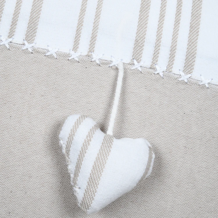 Cojín decorativo con forma de corazón