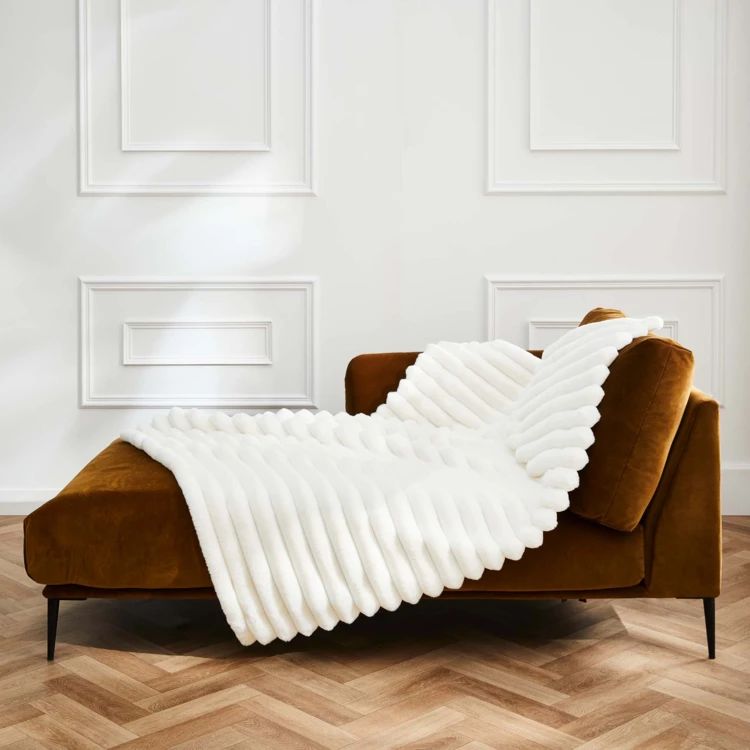 Plaid imitation fourrure ultra doux