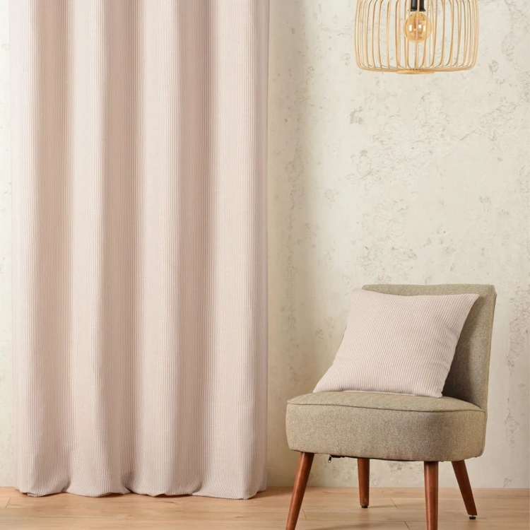 Coussin rayé style bord de mer
