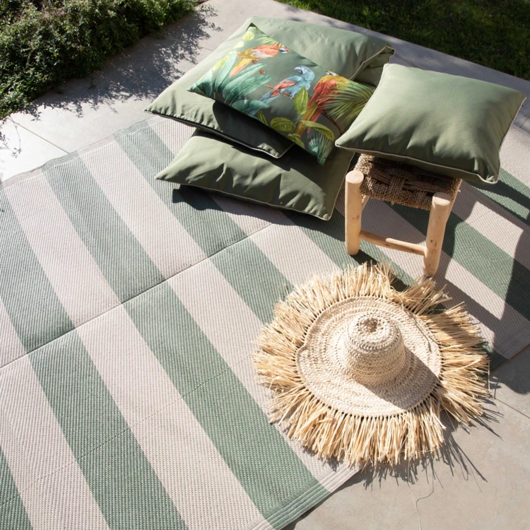 Tapis d’extérieur à rayures