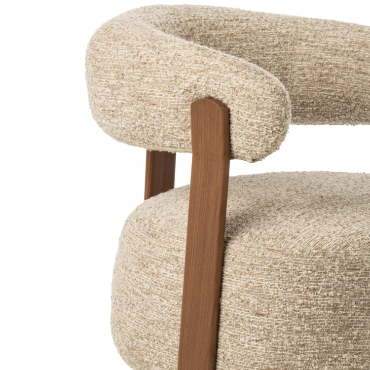 Fauteuil en textile avec rembourrage en mousse