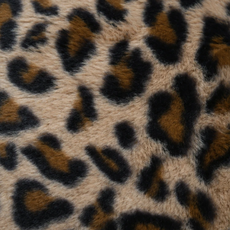 Coussin imprimé léopard