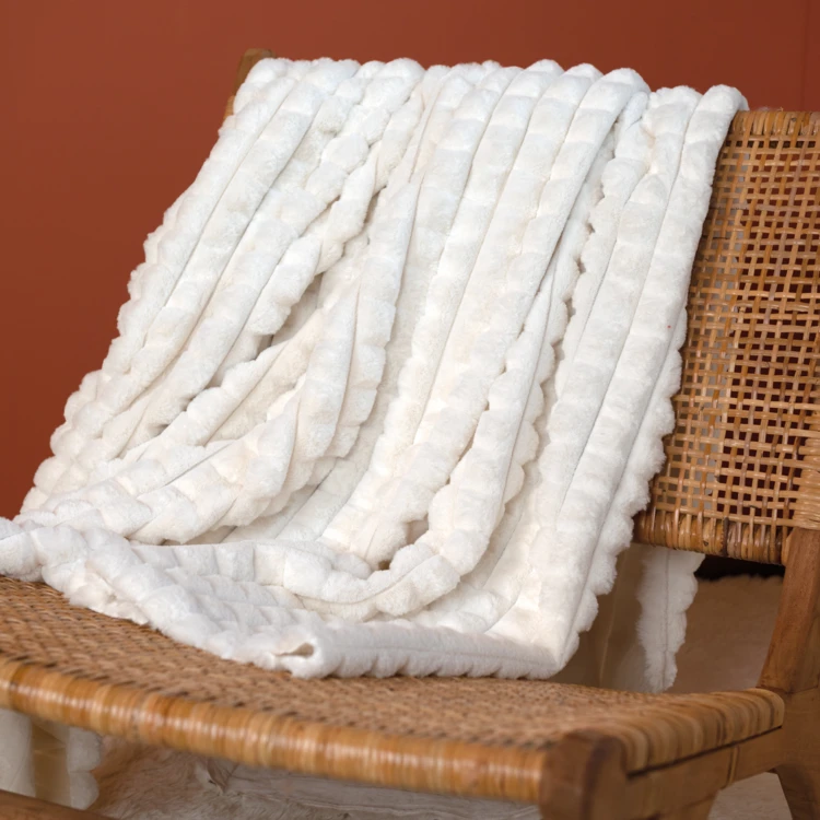 Tissu fausse fourrure effet matelassé