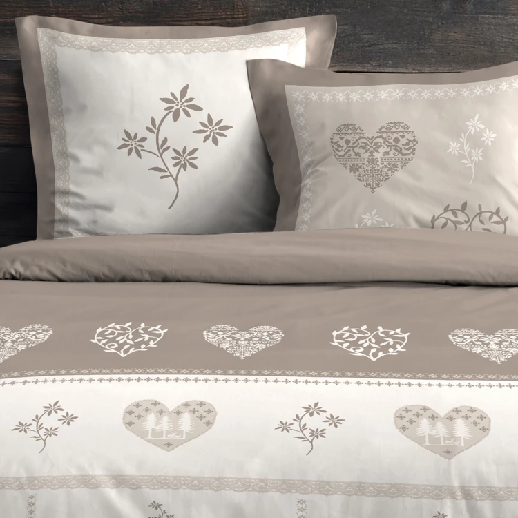 Juego de cama de estilo montañés acogedor