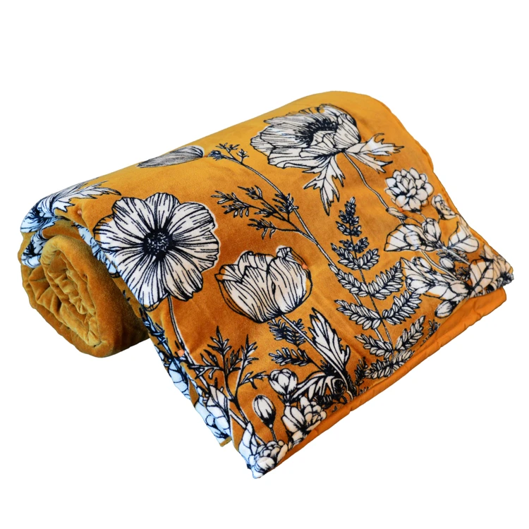 Edredon velours fleuri avec garniture