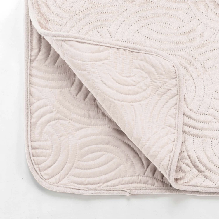 Couvre-lit 3 pièces matelassé velours + deux taies