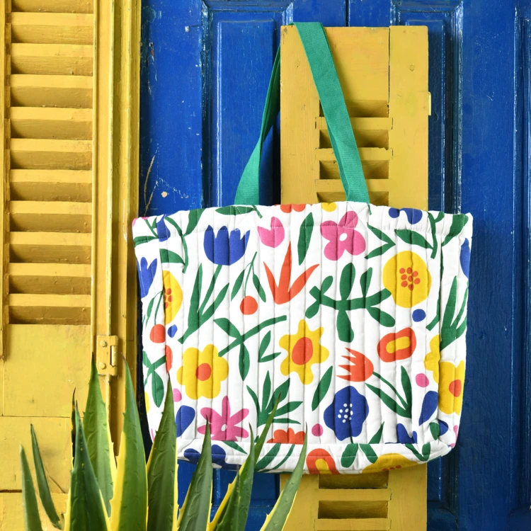 Sac cabas polycoton matelassé motif fleurs