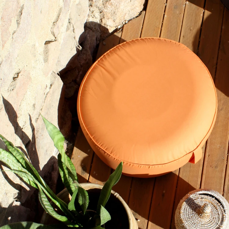 Aufblasbarer Outdoor-Pouf