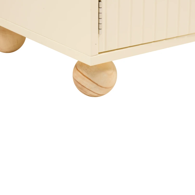 Bibliothèque enfant  maison avec portes