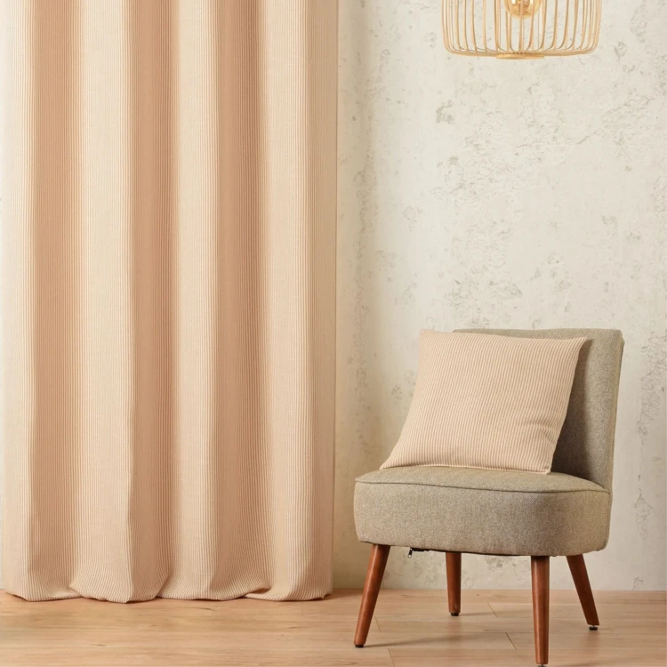 Coussin rayé style bord de mer