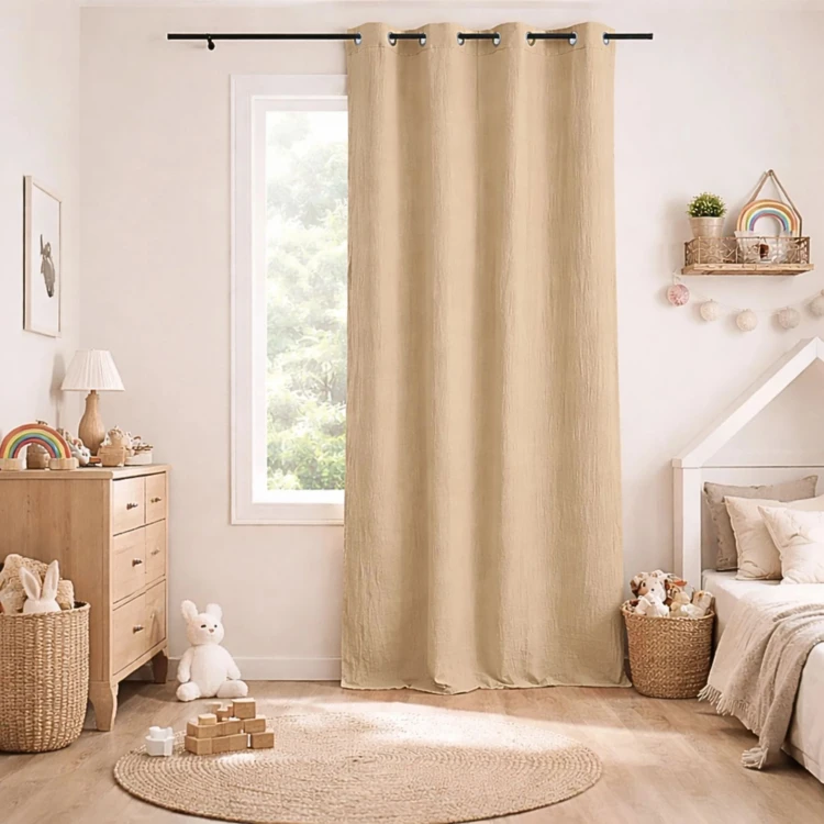 Cortina em tela de gaze de algodão com ilhós