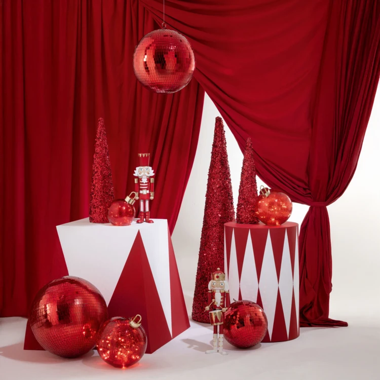 Cône décoratif sequins mousse