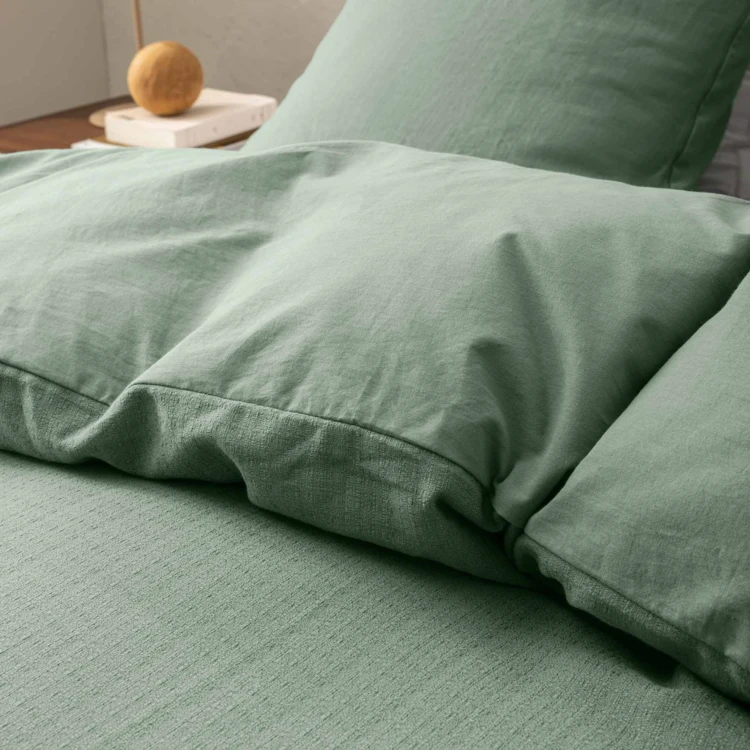 Parure de lit 3 pièces en coton relief uni housse + taies