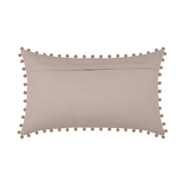 Coussin rectangulaire en coton déhoussable à pompons