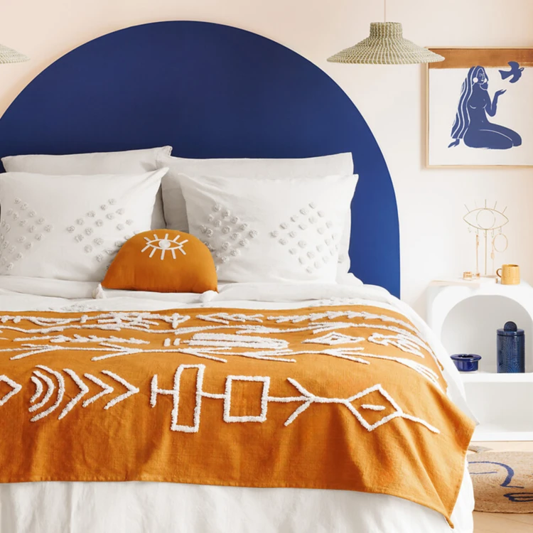 Jeté de lit à motifs ethniques