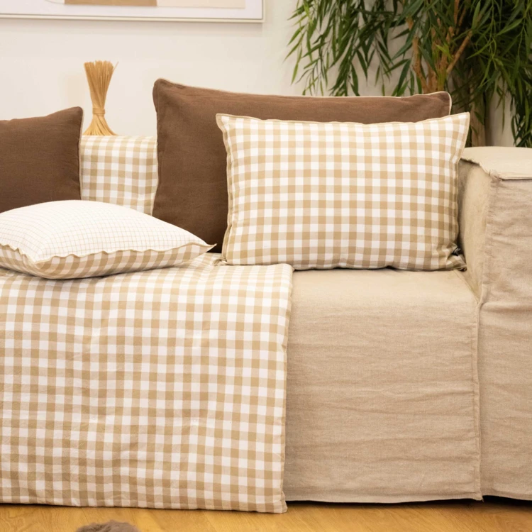 Coussin motif Vichy
