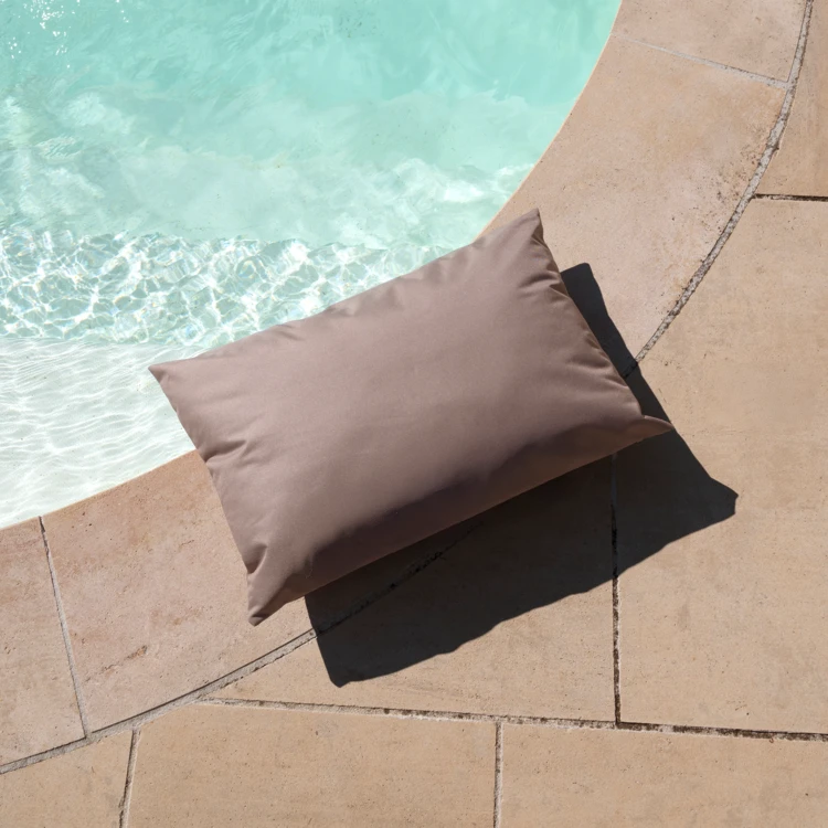 Coussin extérieur imperméable et déhoussable