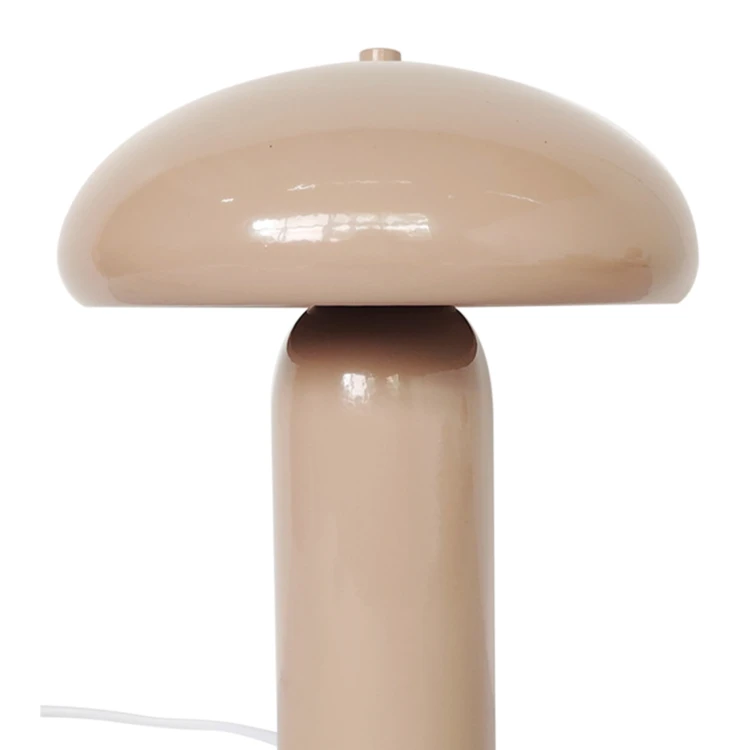 Dekorative Lampe aus Metall mit abgerundetem Design