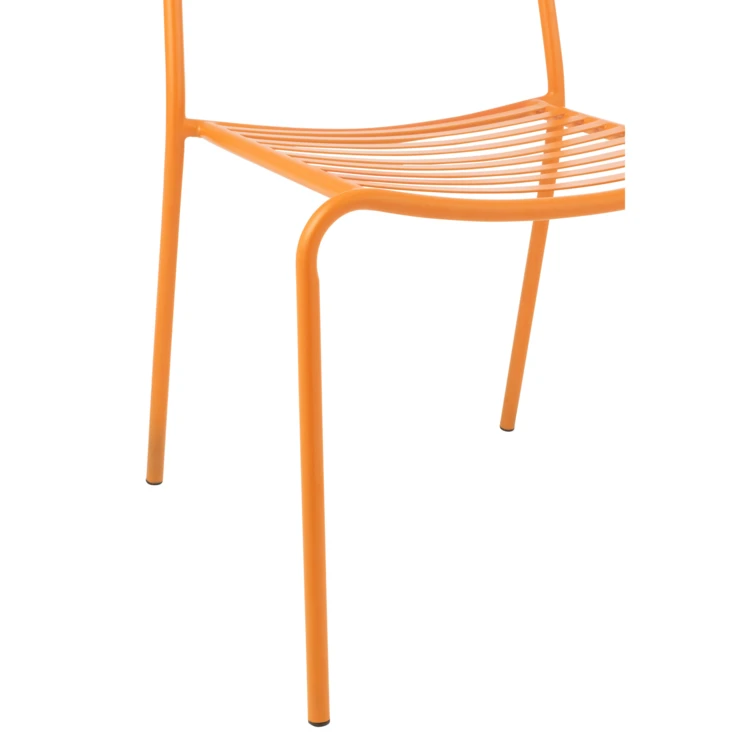 Silla de jardín metálica con respaldo de listones