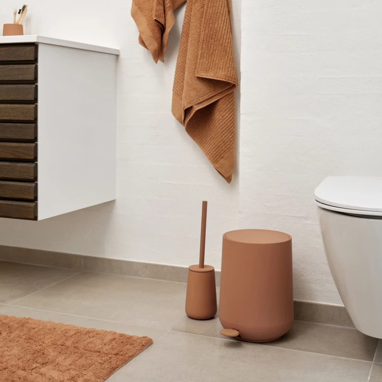 Brosse pour toilette en grès et acier