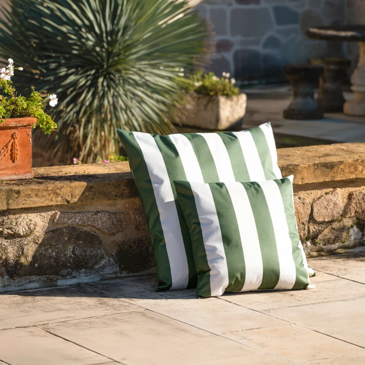 Coussin imperméable déhoussable à rayures