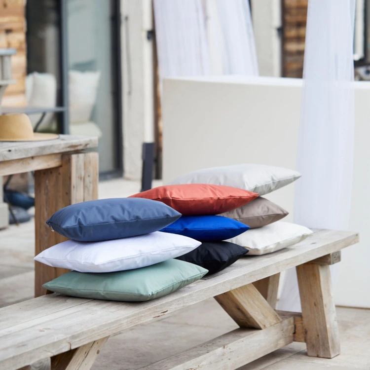 Coussin extérieur imperméable et déhoussable